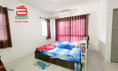 บ้านเดี่ยว หมู่บ้านนนทิชา ลำลูกกา-คลอง 8 (เฟส 2) (ทางไปวัดดอนใหญ่) เนื้อที่ 53.5 ตร.ว (ใกล้ตลาดใหญ่ลำลูกกา) ตำบลลำลูกกา อำเภอลำลูกกา จังหวัดปทุมธานี