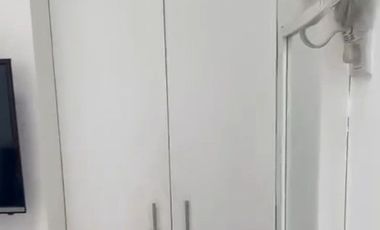 Fully Furnished 1 Bedroom condo with balcony and free access to swimming pool, gym, minipark & playground