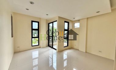 Unfurnished 4 Bedroom House in Mactan Tropics for Sale