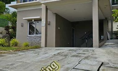 STUNNING 3-STOREY ROYAL PINES HOUSE FOR SALE/RENT!!!