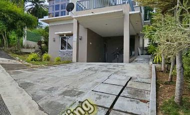 STUNNING 3-STOREY ROYAL PINES HOUSE FOR SALE/RENT!!!