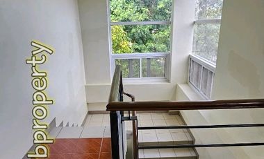 STUNNING 3-STOREY ROYAL PINES HOUSE FOR SALE/RENT!!!