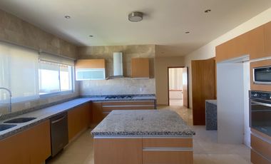 LA RICA JURIQUILLA $ 65 000