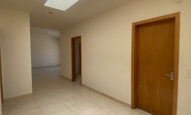 LA RICA JURIQUILLA $ 65 000