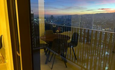 FOR RENT - LARGE 1BR UNIT WITH BALCONY SEA & MOUNTAINVIEW IN MANDANI BAY CEBU. WITH EXTRA ROOM FOR OFFICE OR MAID'S ROOM.