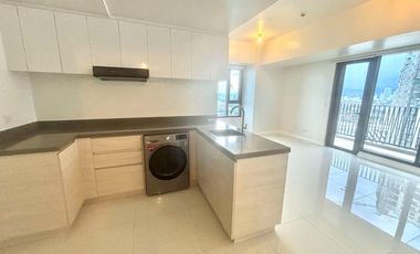 FOR RENT - LARGE 1BR UNIT WITH BALCONY SEA & MOUNTAINVIEW IN MANDANI BAY CEBU. WITH EXTRA ROOM FOR OFFICE OR MAID'S ROOM.