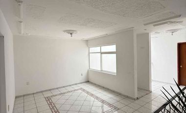 Casa en venta en La Federacha, Guadalajara – Espacios amplios, iluminación y diseño funcional