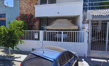 Casa en venta en La Federacha, Guadalajara – Espacios amplios, iluminación y diseño funcional