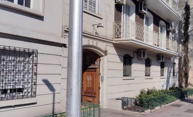 Venta Amplia Oficina Comercial Comuna de Providencia
