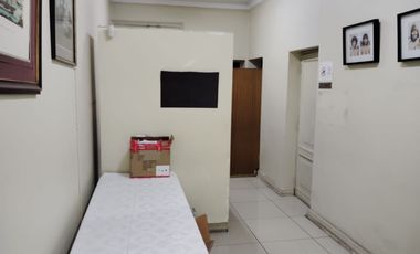 Venta Amplia Oficina Comercial Comuna de Providencia