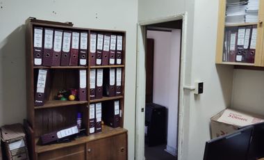 Venta Amplia Oficina Comercial Comuna de Providencia