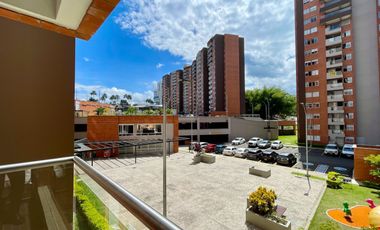 Extraordinario apartamento de 74 m2 en Senderos de San Silvestre con vista a Cerritos. Av. Sur.