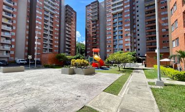 Extraordinario apartamento de 74 m2 en Senderos de San Silvestre con vista a Cerritos. Av. Sur.