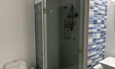 Casa en venta, a una calle de Plutarco Elias Calles, Iztacalco