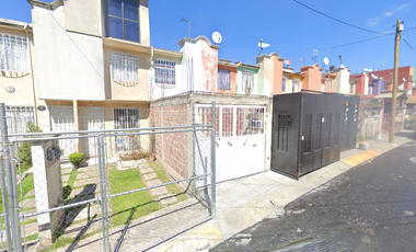 Casa en calle Real de Colima, Chicoloapan de Juárez, Chicoloapan, México, México. ¡NO CRÉDITOS!