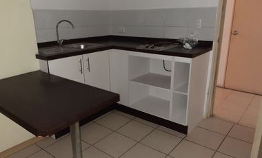 1 dormitorio con bodega