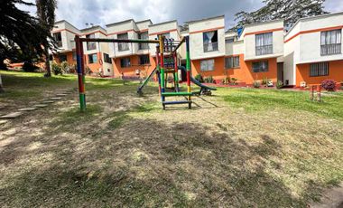 SE VENDE CASA EN ARMENIA