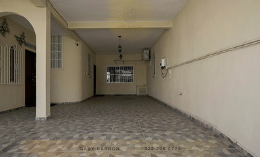 Casa en venta en Aralias, Puerto Vallarta – con mini departamento