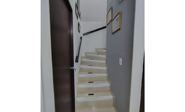 VENTA CASA EN CONJUNTO CERRADO SECTOR CISNE SANTA MARTA – H.I