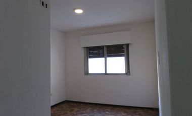 DEPARTAMENTO CÉNTRICO METROS PEATONAL