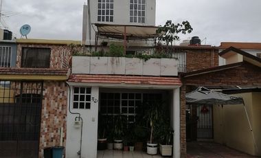 BONITA CASA EXCELENTE UBICACION