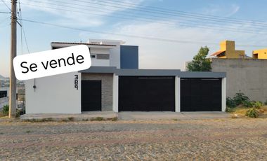 Dos Casas de Oportunidad en El Mismo Terreno en El Fracc. Cortijo San Agustín