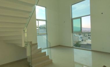 Dos Casas de Oportunidad en El Mismo Terreno en El Fracc. Cortijo San Agustín