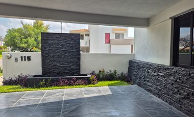 RENTA DE CASA EN MAYORAZGO CIRCUITO CORRALEJO, LEÓN GTO.