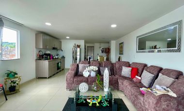 Extraordinario apartamento con vista a las montañas en Santa Rosa de Cabal. Parque de las Araucarias