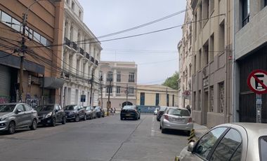 Vendemos amplio y luminoso depto en el plan de Valparaiso.