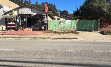 Casa Con Local Comercial en Pichilemu