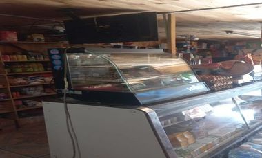 Casa Con Local Comercial en Pichilemu