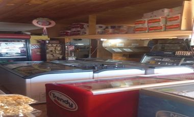 Casa Con Local Comercial en Pichilemu