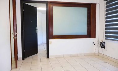 Oficinas en renta, C. Rosas N.224, Col. Bugambilias, Puebla.