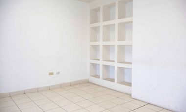 Oficinas en renta, C. Rosas N.224, Col. Bugambilias, Puebla.