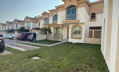 CASA EN VENTA EN RESIDENCIAL LA JOYA EN BOCA DEL RIO
