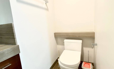 2 Bedroom For Lease In Sakura Tower, Makati City