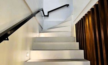 MODERN DUPLEX HOUSE AND LOT IN BF RESORTVILLAGE LAS PIÑAS CITY