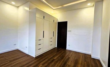 MODERN DUPLEX HOUSE AND LOT IN BF RESORTVILLAGE LAS PIÑAS CITY