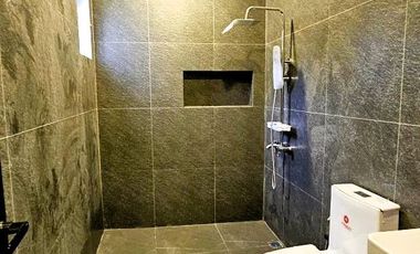 MODERN DUPLEX HOUSE AND LOT IN BF RESORTVILLAGE LAS PIÑAS CITY