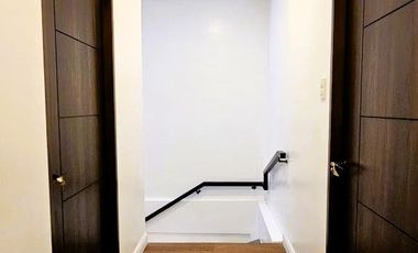 MODERN DUPLEX HOUSE AND LOT IN BF RESORTVILLAGE LAS PIÑAS CITY