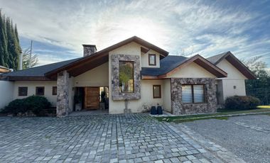 Hermosa Casa Condominio Alto Nogales , Machalí