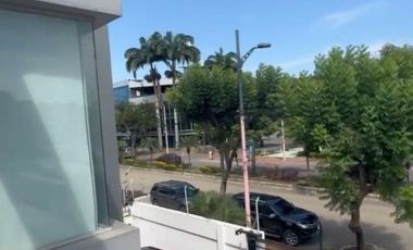 Urdesa, Renta Excelente edificio comercial de 970 mts2