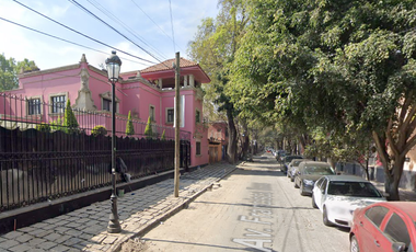 CASA ADJUDICADA EN COYOACAN AV. FRANCISCO SOSA, COL. SANTA CATARINA, CDMX.