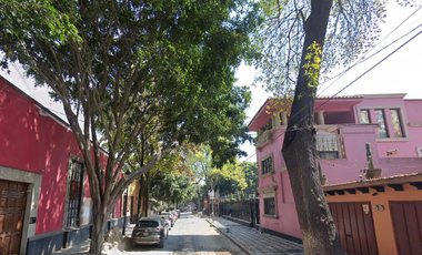 CASA ADJUDICADA EN COYOACAN AV. FRANCISCO SOSA, COL. SANTA CATARINA, CDMX.