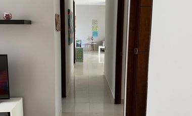 Excelente apartamento en Condominio Laguna Club