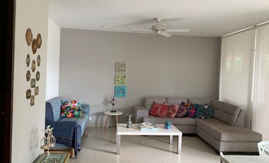 Excelente apartamento en Condominio Laguna Club