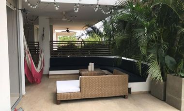 Excelente apartamento en Condominio Laguna Club