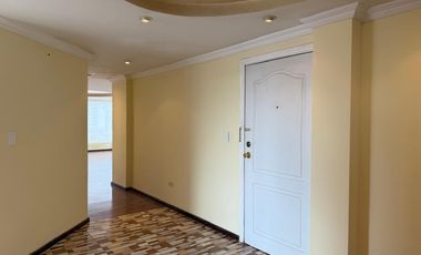 RENTO DEPARTAMENTO CON EXCELENTE VISTA Y UBICACION SECTOR COLEGIO LA CONDAMINE