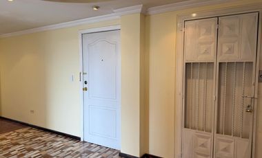 RENTO DEPARTAMENTO CON EXCELENTE VISTA Y UBICACION SECTOR COLEGIO LA CONDAMINE